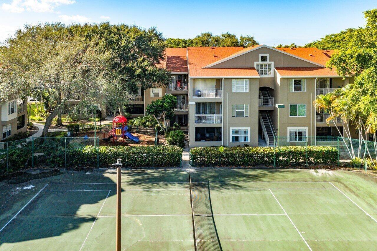 Photo - 1750 Palm Trl Unit Verano
