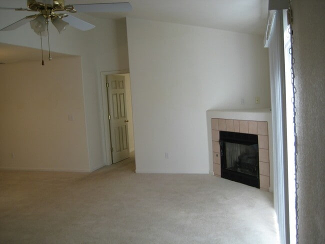 Photo - 5122 W 11th St