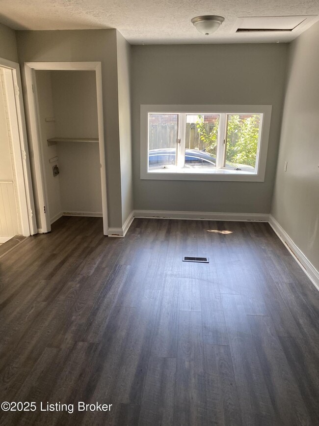 Photo - 3603 Cedarwood Way