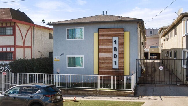 1801 N Harvard Blvd