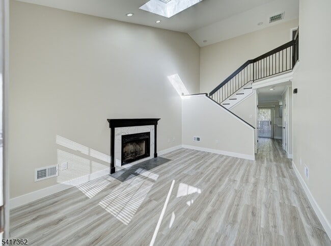 Photo - 1141 Clawson Ct