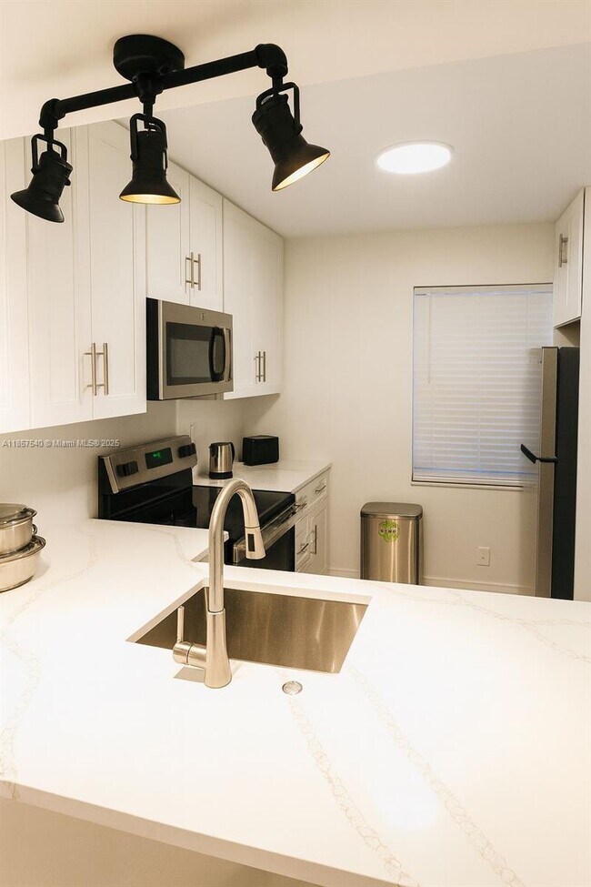 Photo - 10501 W Broward Blvd Unit 303