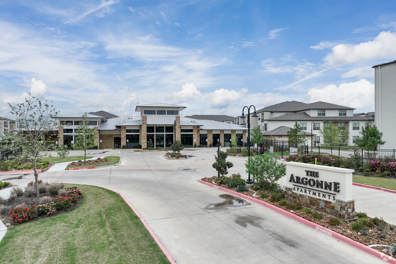 Photo - The Argonne Apartments