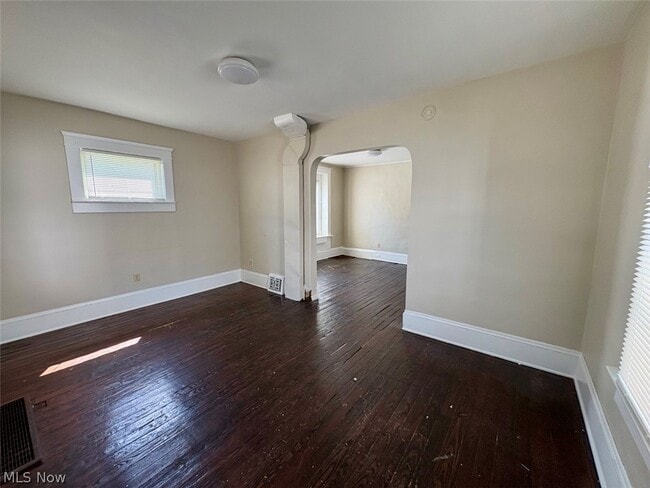 Photo - 141 Fulton St