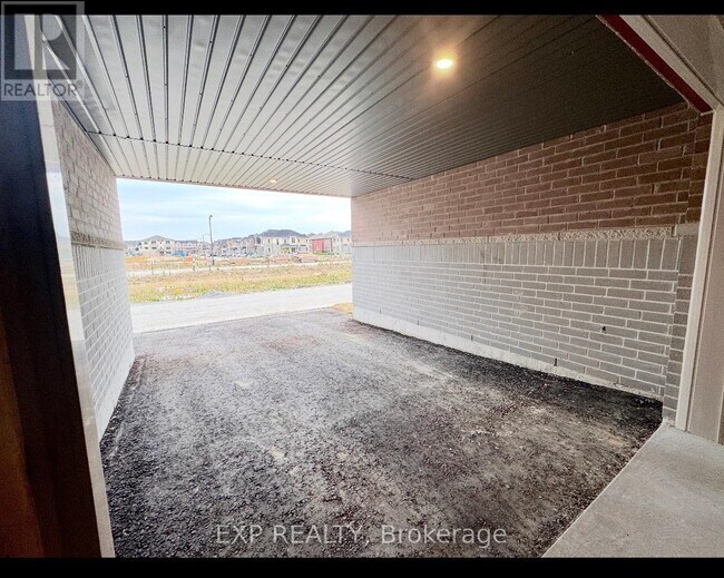 Photo - 553 Vine Cliff Blvd