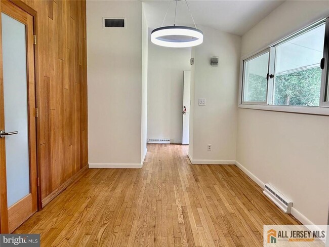 Photo - 28 Pardoe Rd