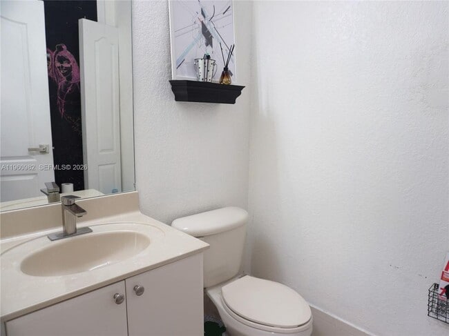Photo - 130 Jacaranda Country Club Dr Unit 203