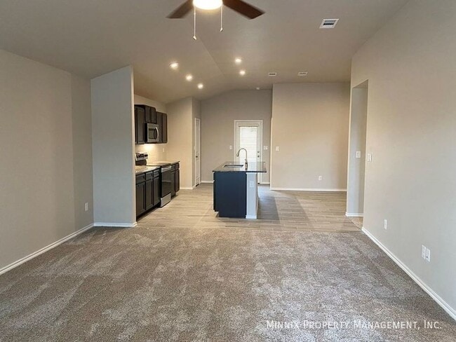 Photo - 1217 E 89th St