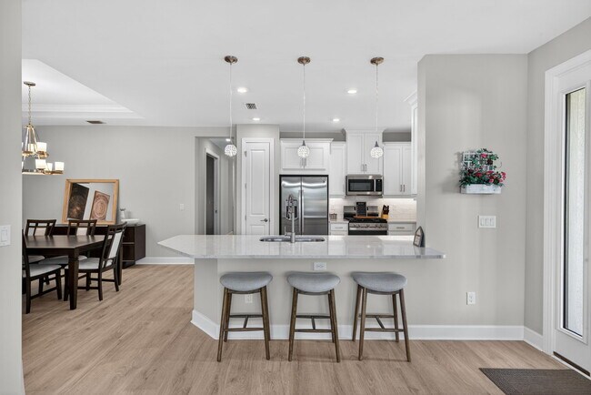 Photo - 15641 Gavello St