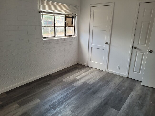 Photo - 2733 Sunland Vista