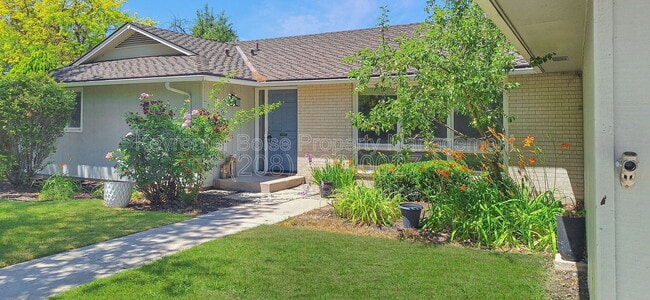 Photo - 254 W Fall Dr
