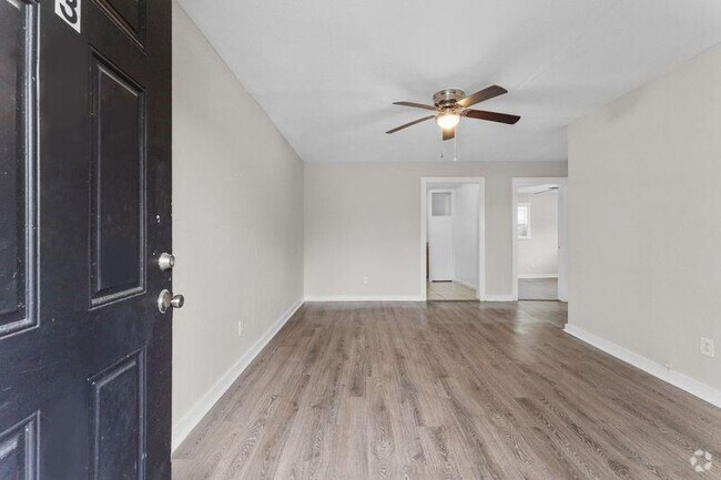 Building Photo - 2400 Boss St Unit 3 Rental