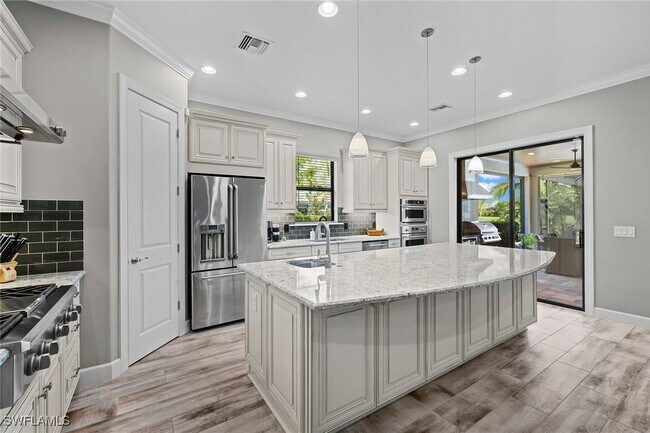 Photo - 9515 Campanile Cir