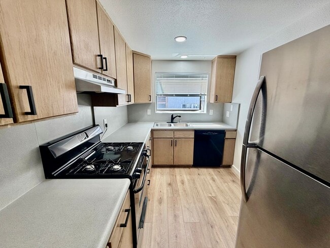 Photo - 3920 E. 1st Street Unidad 3920