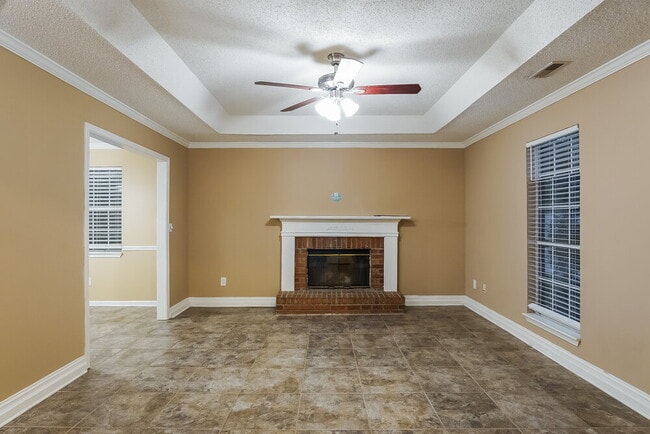 Photo - 144 Carriage Dr