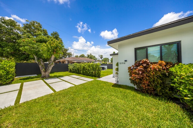 Building Photo - 5194 NW 15th Ave Rental