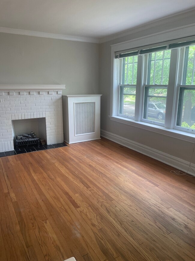 Photo - 5244 Bancroft Ave