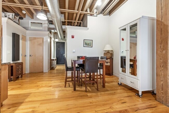 111 Beach St Unit 3D