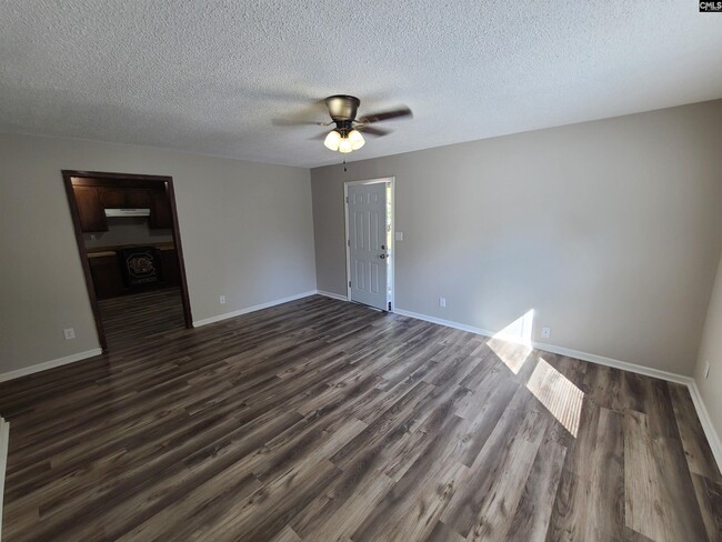 Photo - 134 Calvin Ct