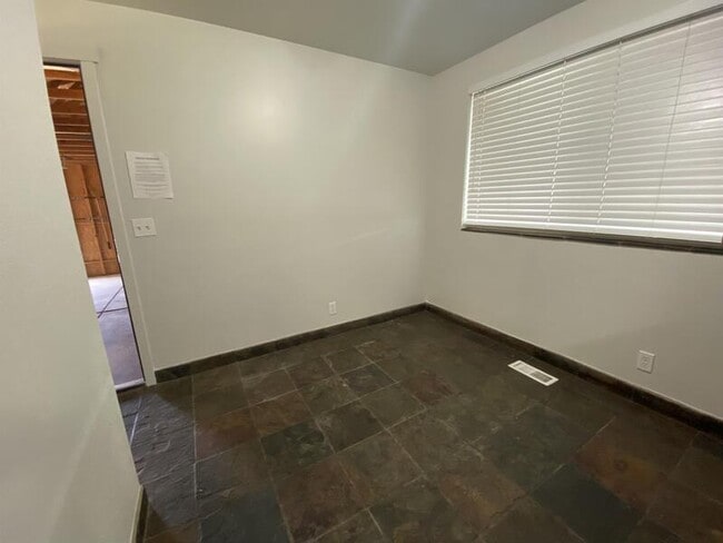 Photo - 189 Tennyson Ave