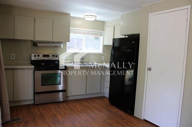 Photo - Lakefront Living in Lakebay
