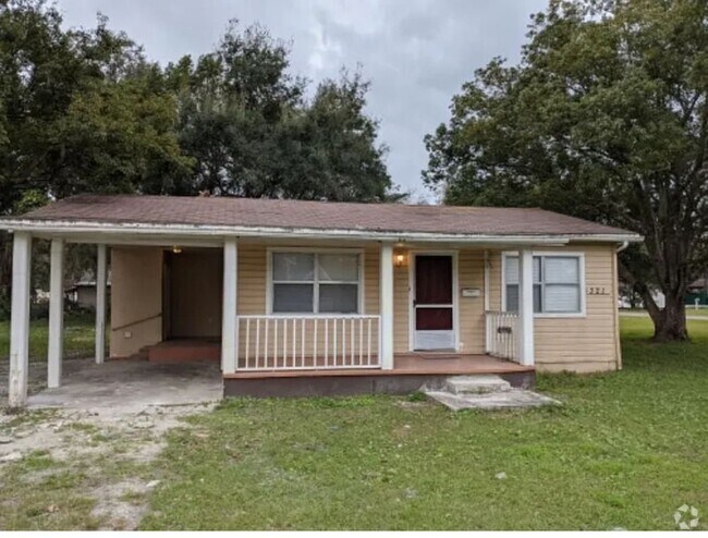 Building Photo - Charming 2-Bedroom Home in the Heart of Bu...