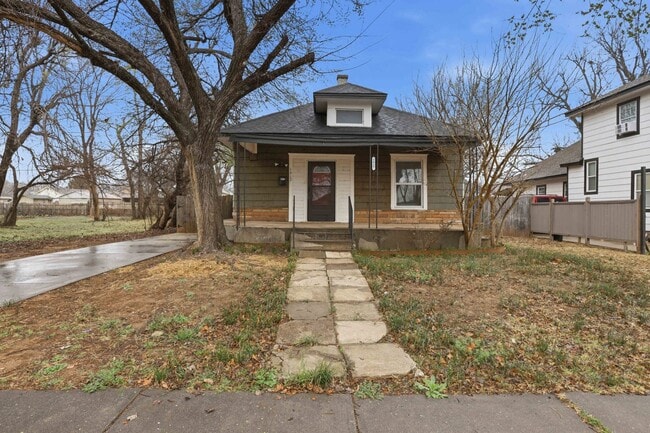 Photo - 1617 NW 7th St