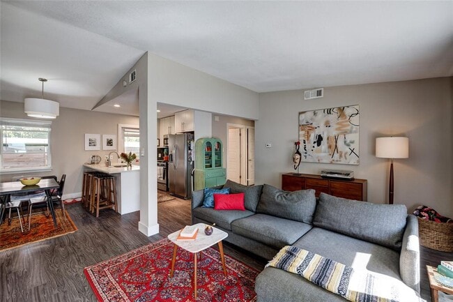 Photo - 6306 Vioitha Dr