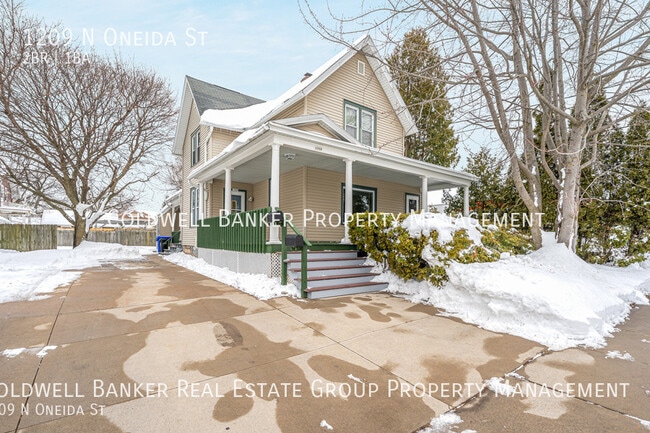 Photo - 1209 N Oneida St