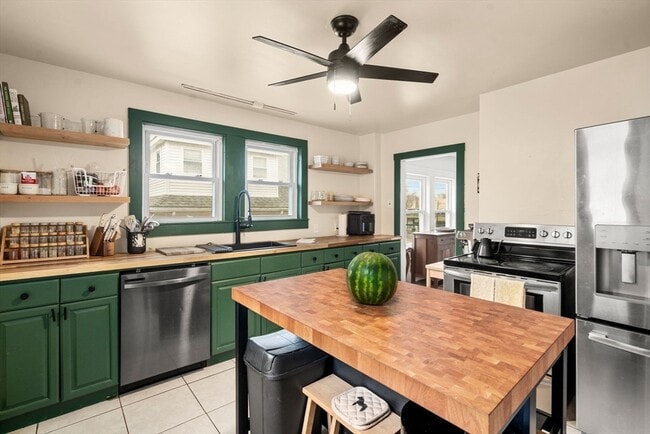 Photo - 15 Slade St Apartment Unit 2