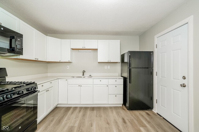 Photo - 3730 Erin Dr