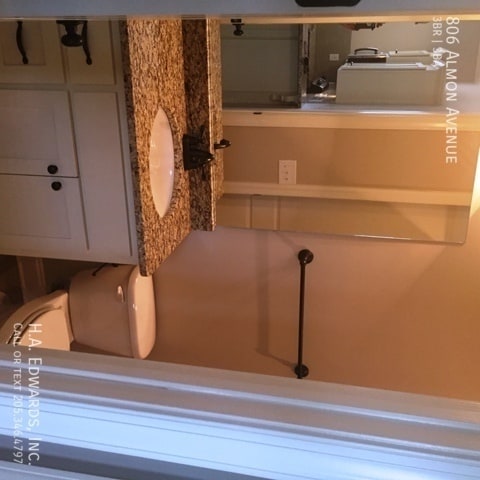Building Photo - 806 Almon Ave Rental