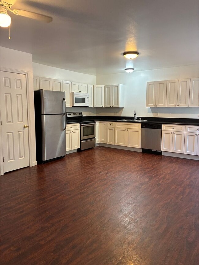 Building Photo - McKeon Park Apartments Unit 9