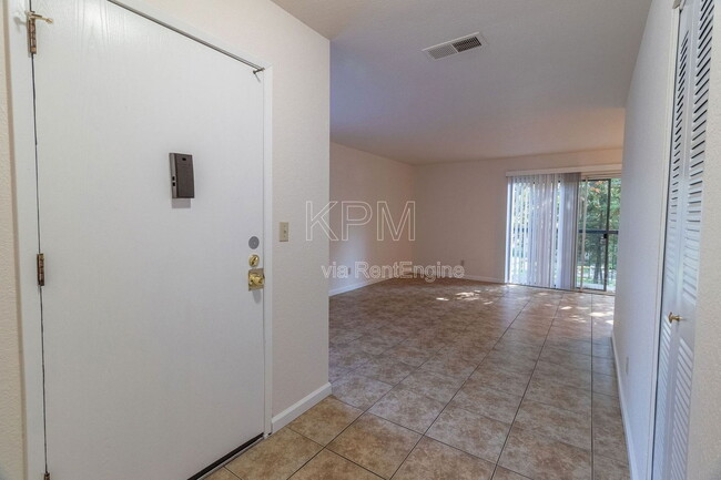 Photo - 3591 Quail Lakes Dr Unit 102