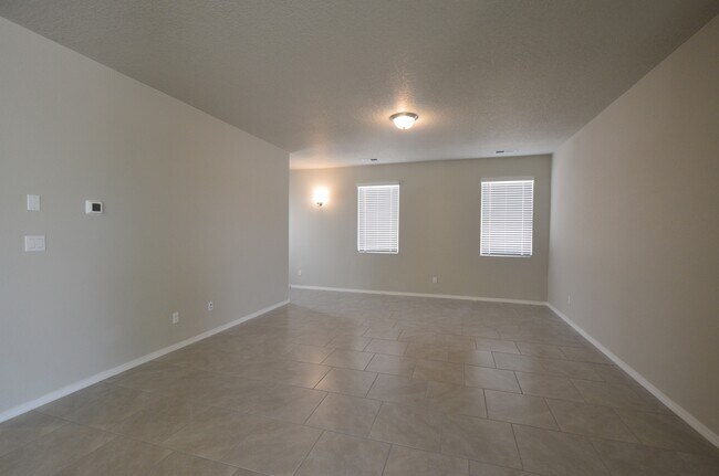 Photo - 1426 Valle Vista Rd NW