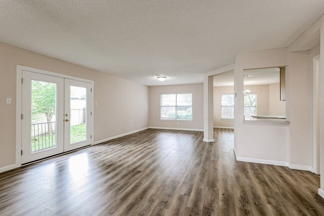 Photo - Hidden Gated community about 7 miles from Randolph Air Force Base