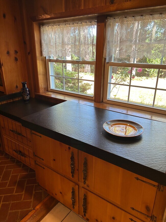 Photo - 1541 Duke Rd