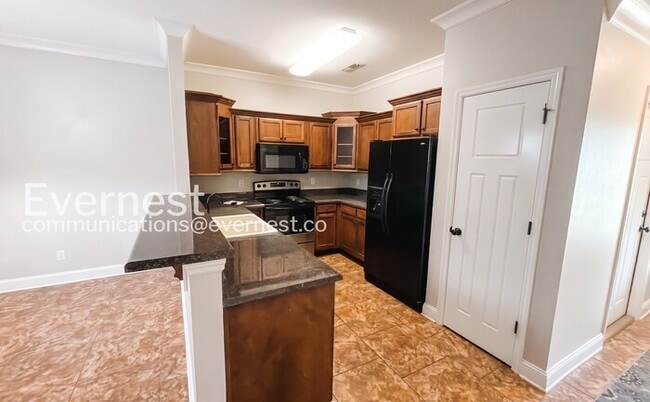 Photo - 2-Bed/2-Bath Town Home/Pet Friendly/Available Now!