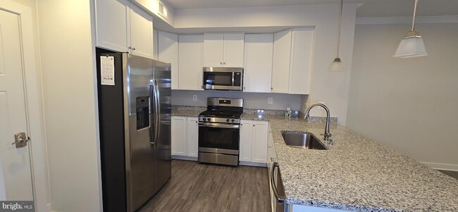 Photo - 10125 Fosset St.