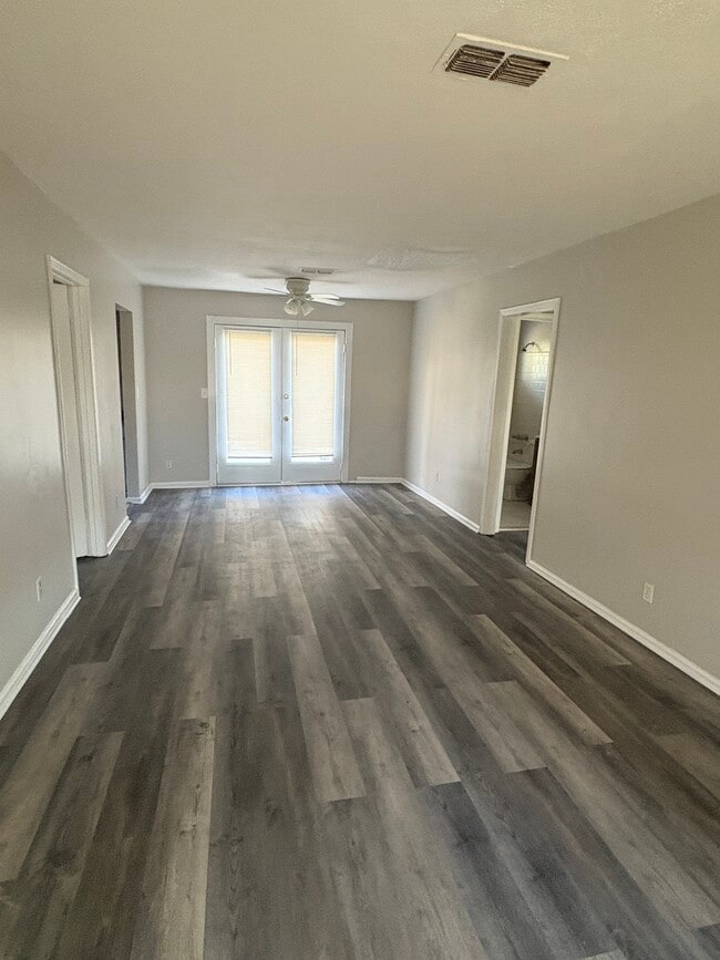 Photo - 3206 Montwood Dr