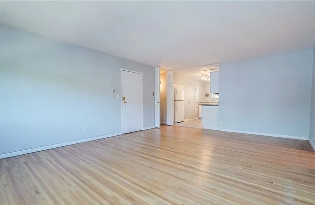 Photo - 2434 East Ave