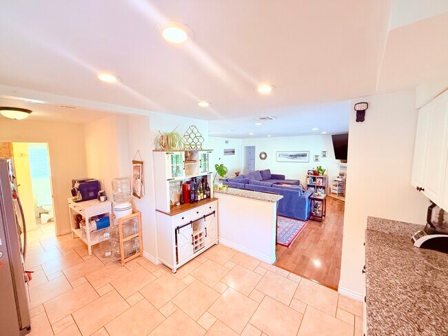 Photo - 6424 Penfield Ave