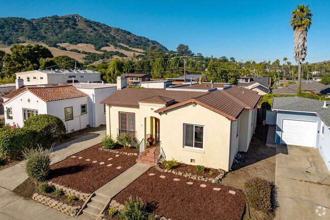 Building Photo - 59 Chorro St Unit Main house