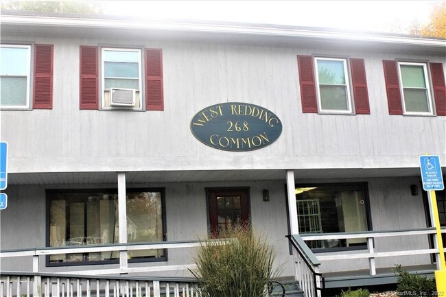 Building Photo - 268 Simpaug Turnpike Rental