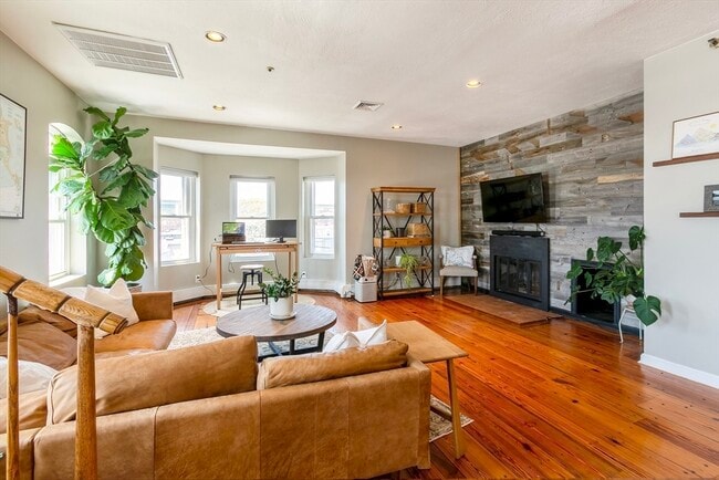 Photo - 37 Winnisimmet St Unit PH7