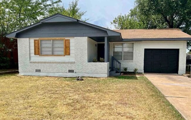 Building Photo - 2328 NW 46th St