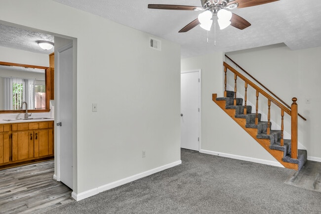 Photo - 5795 Sheldon Ct