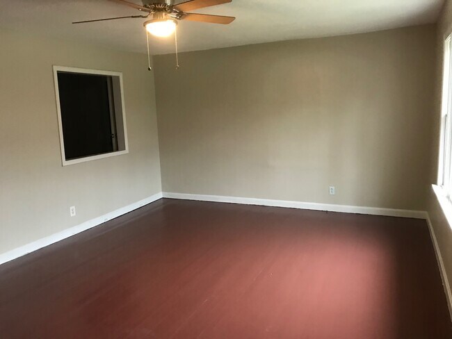 Photo - 2213 Hamburg Pike