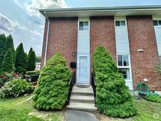 Building Photo - 80 County St Unit APT 5A