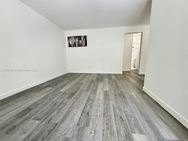 Building Photo - 780 81st St Unit 4 Rental